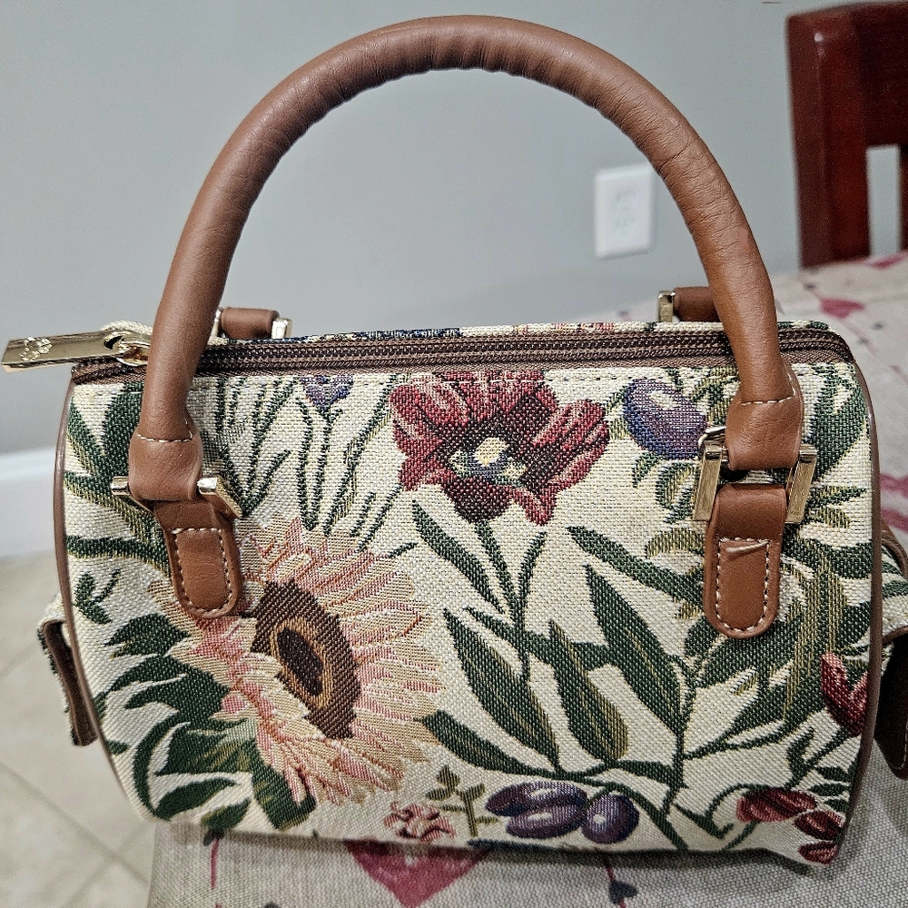 handbag